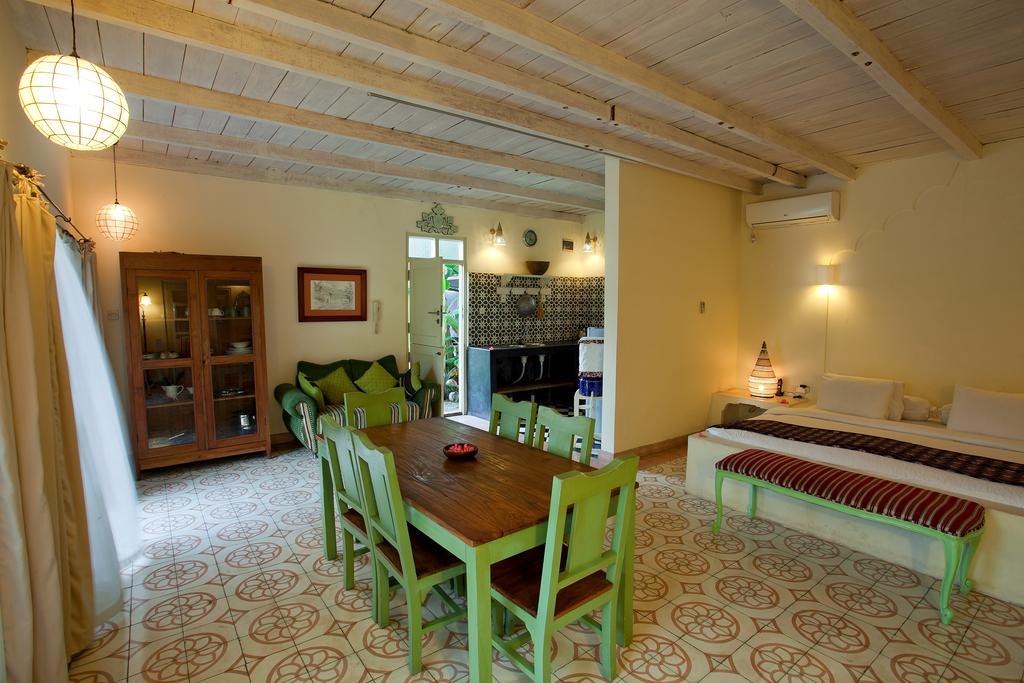 Villa Pondok Terra Yogyakarta Exteriör bild